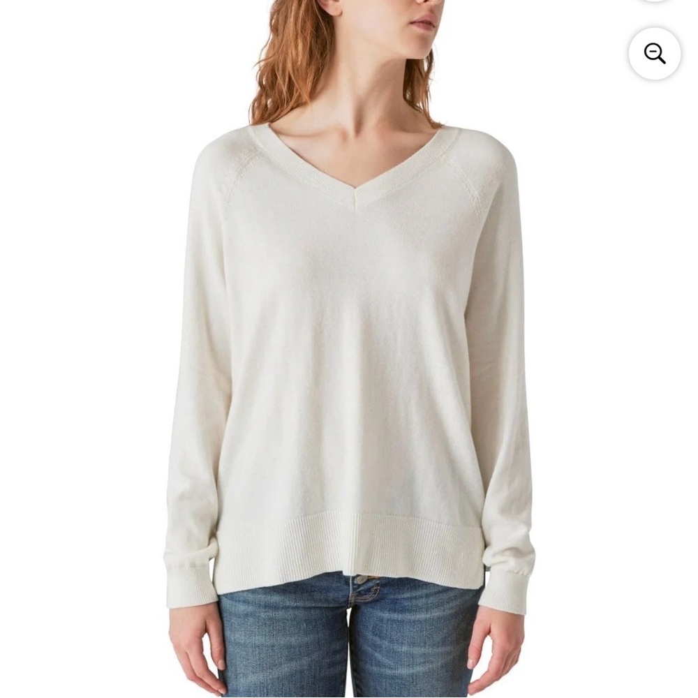 Lucky Brand Women's V-Neck Cotton Blend Sweater in Marshmallow Cream